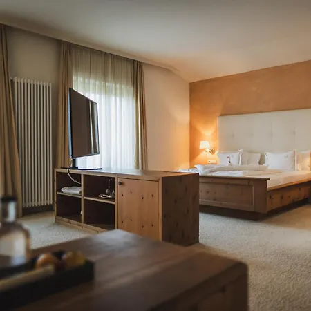 Ansitz Plantiz Hotel 5*