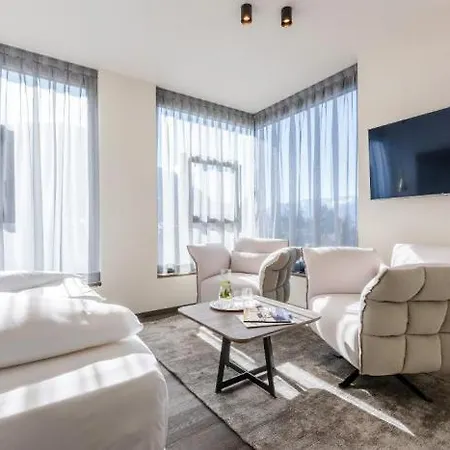 Ansitz Plantiz Hotel Merano