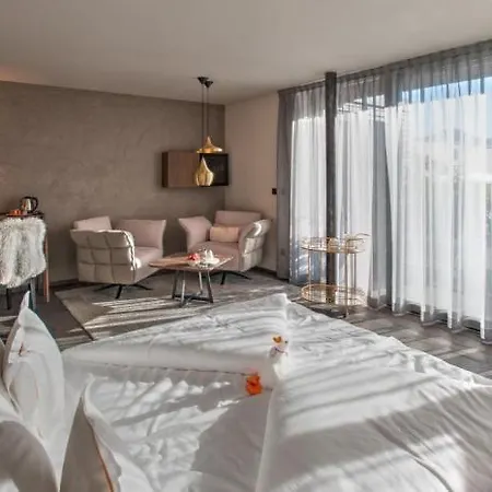 Ansitz Plantiz Hotel