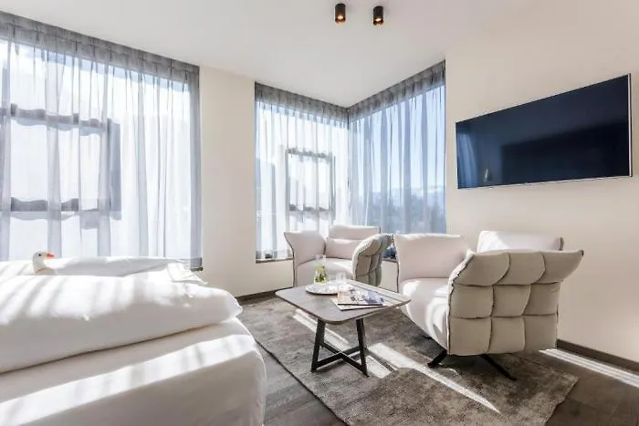 Ansitz Plantiz Hotel Merano